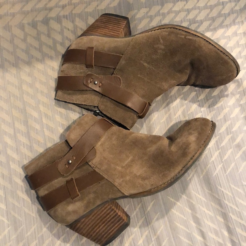 Dolce Vita Booties
